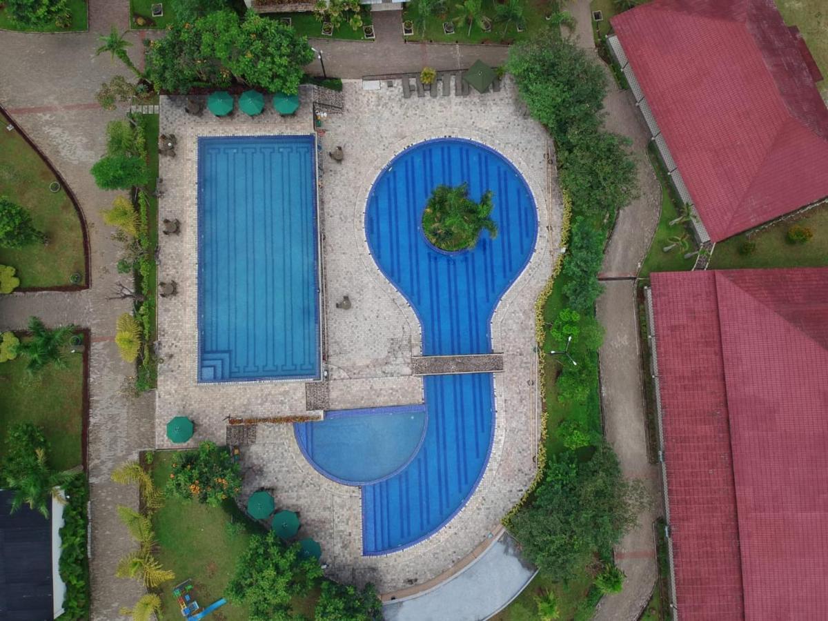 Taman Bukit Palem Resort Bogor Esterno foto