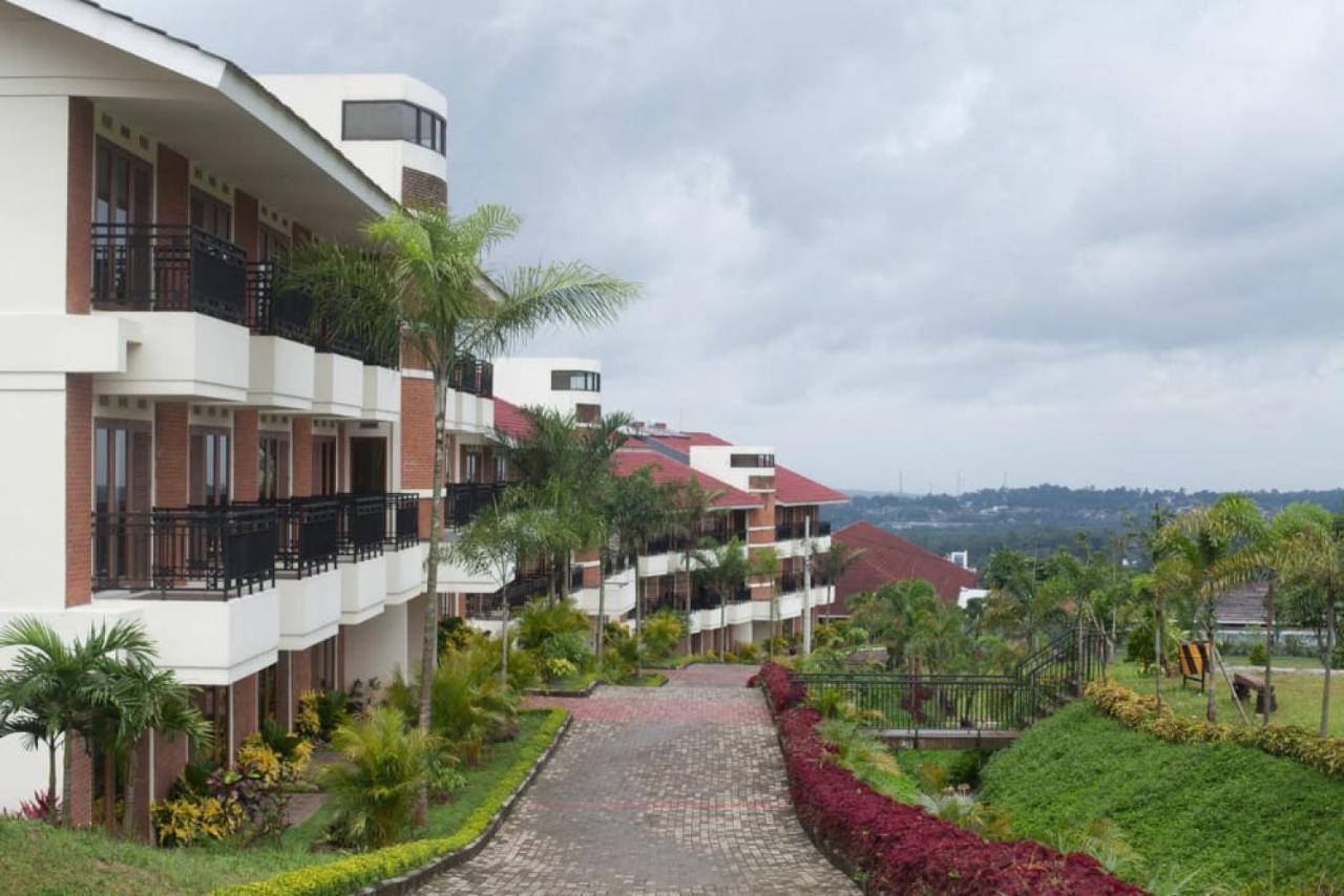 Taman Bukit Palem Resort Bogor Esterno foto