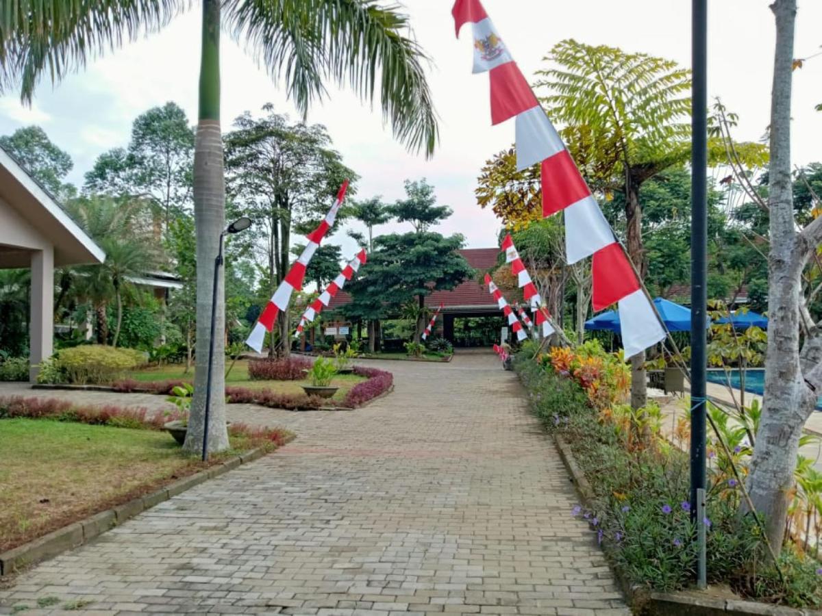 Taman Bukit Palem Resort Bogor Esterno foto