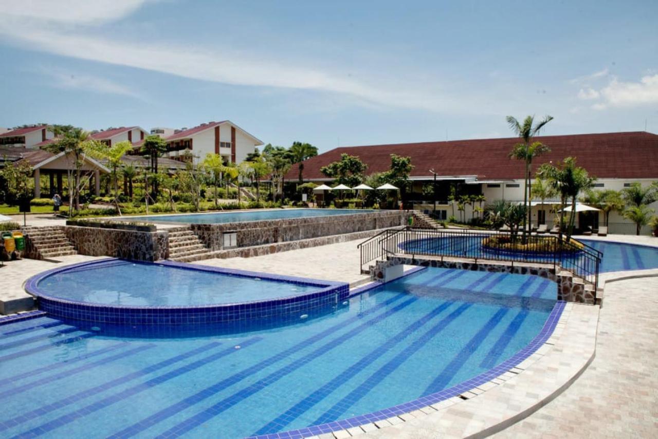 Taman Bukit Palem Resort Bogor Esterno foto